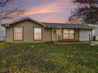 1514 Viking Dr, South Bend, IN 46628