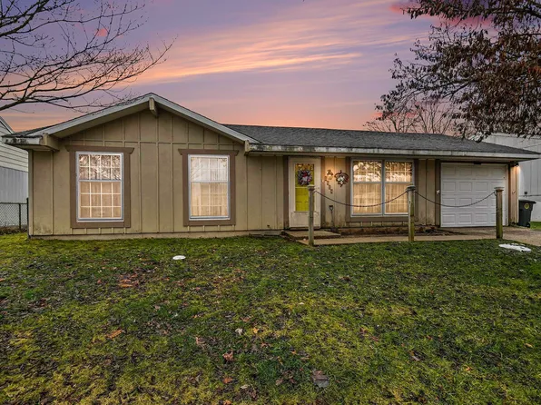 1514 Viking Dr, South Bend, IN 46628