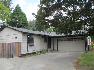 16421 NE Holladay St, Portland, OR 97230