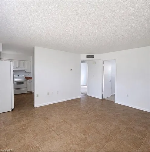 3325 Airport Rd N Photo 1