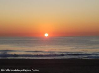 260 Oceanview Ave #18A, Belford, NJ 07718