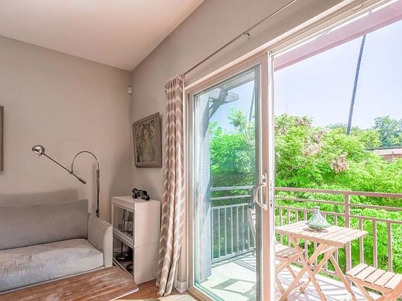 5th image of 1615 Echo Park Ave APT 7