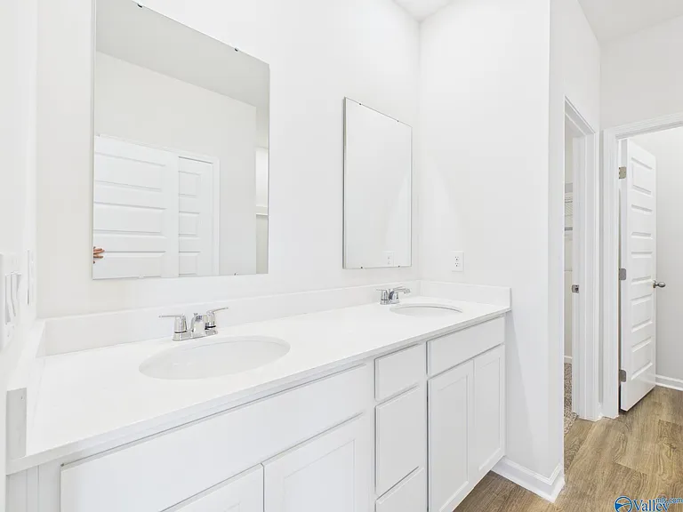 125 Betty Williams Dr — Photo 17