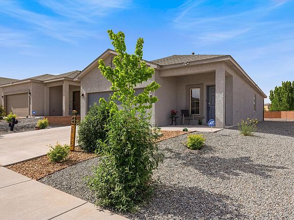 3rd image of 10543 Valedon Ln SW