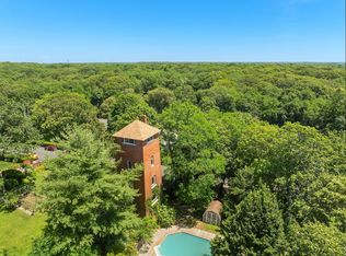 880 W Mill Rd, Mattituck, NY 11952