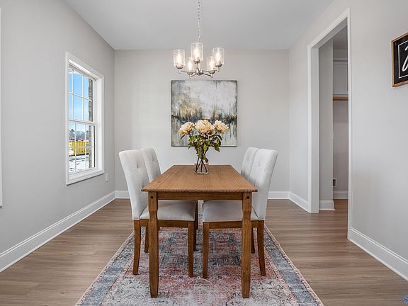 3rd image of 114 Bella May Ln