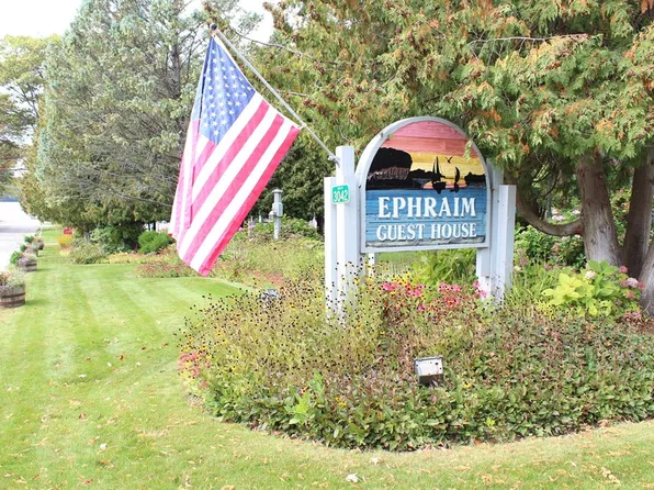 3042 Cedar St #301, Sister Bay, WI 54211