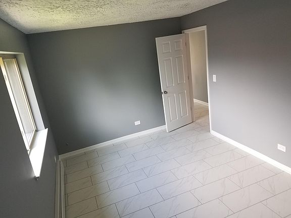4th image of 390 W Hillside Dr #Ga