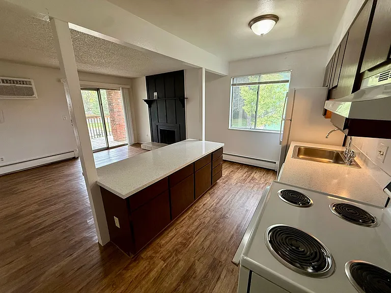 2897 Greenland Drive — Photo 6