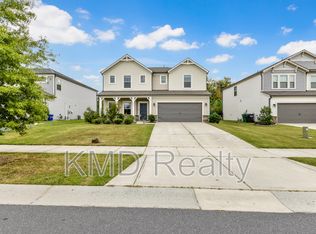 8411 Flint Hill Dr, Charlotte, NC 28273