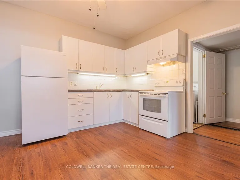 24 Maple St — Photo 25