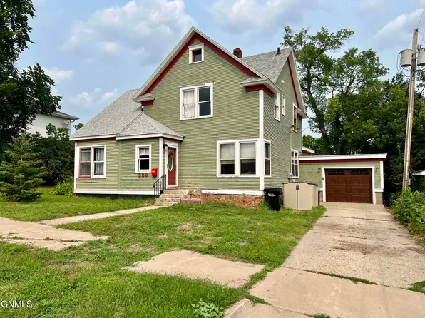 336 4th Ave NW, Valley City, ND 58072