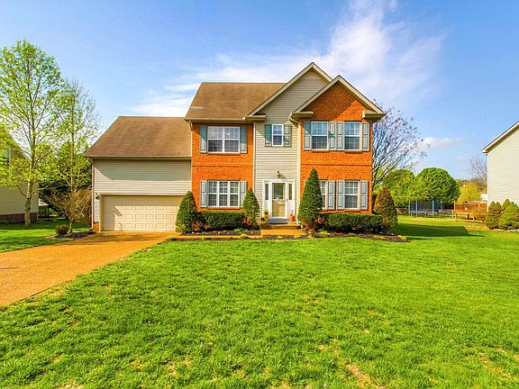 2nd image of 2556 Milton Ln