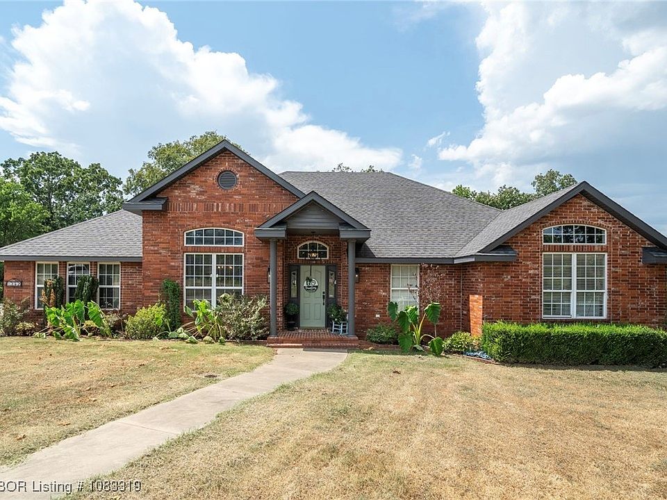 1st image of 1952 Kilgore Ln