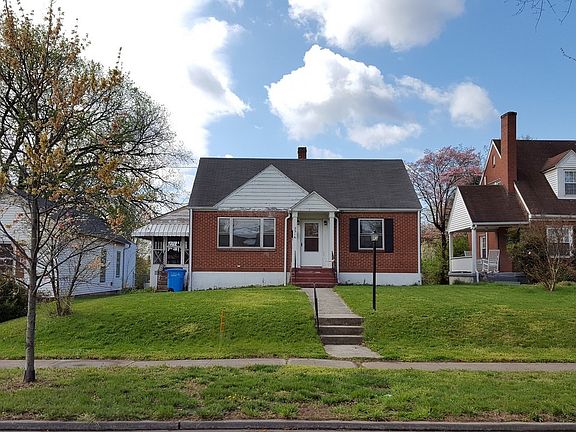 3rd image of 2316 Memorial Ave SW