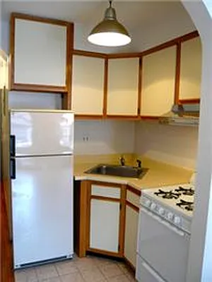 Rented by Veracity NYC LLC | media 16