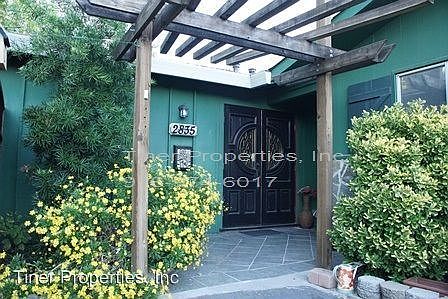 3rd image of 2835 Hurley Way