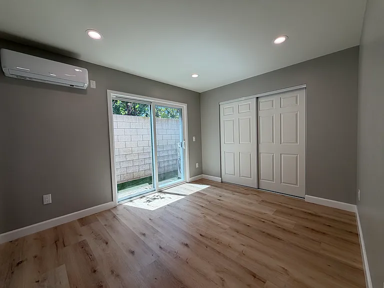 841 S Canoga St #B — Photo 10