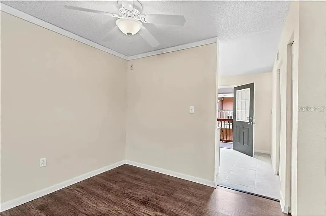2 bed, 899 sqft, $1,450 — Photo 4