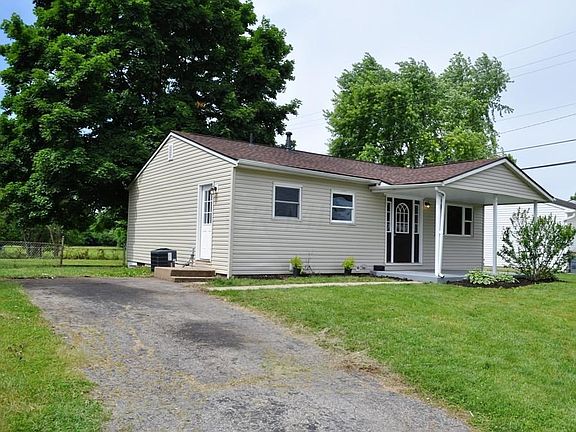 3rd image of 5543 Shoreline Ct