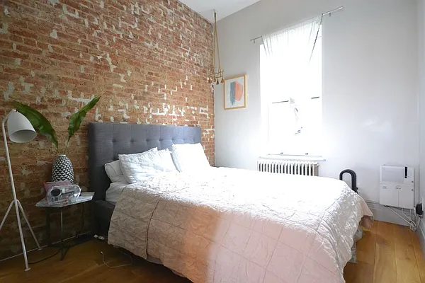 Rented by Bold New York | media 16