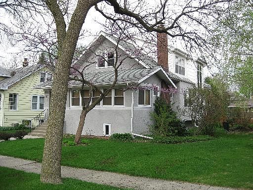 1st image of 15 N Poplar Pl