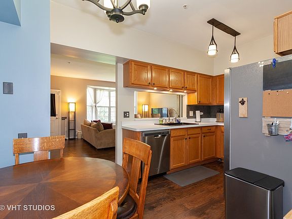 4th image of 465 Arboretum Dr #465