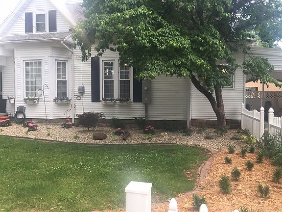 Driveway landscaping