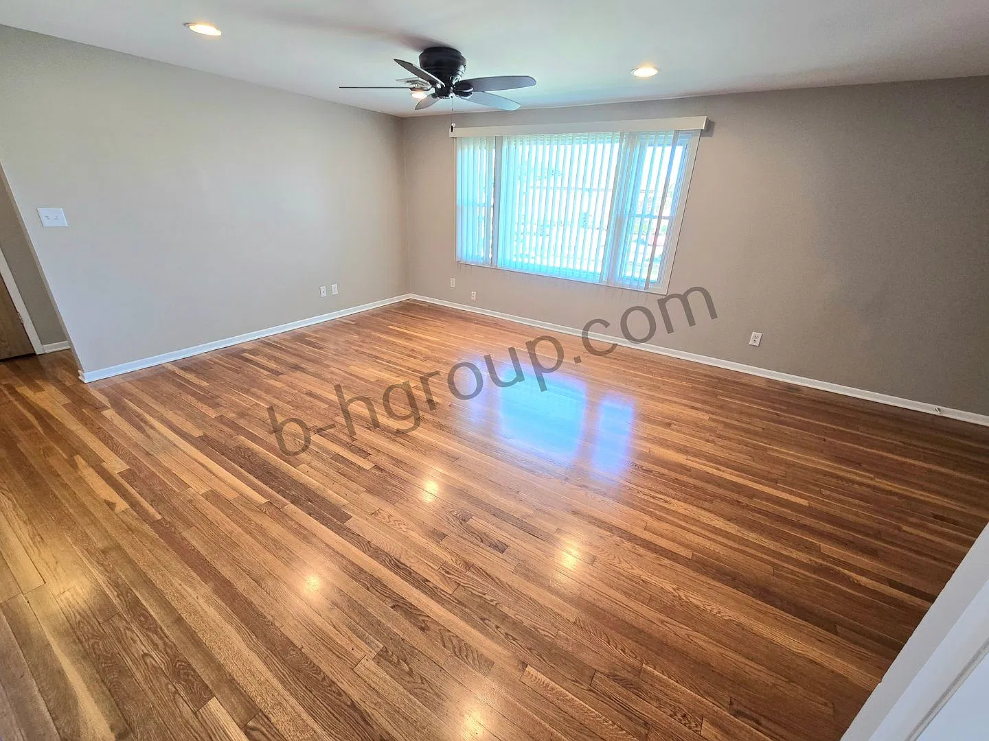 2409 81st St — Photo 3