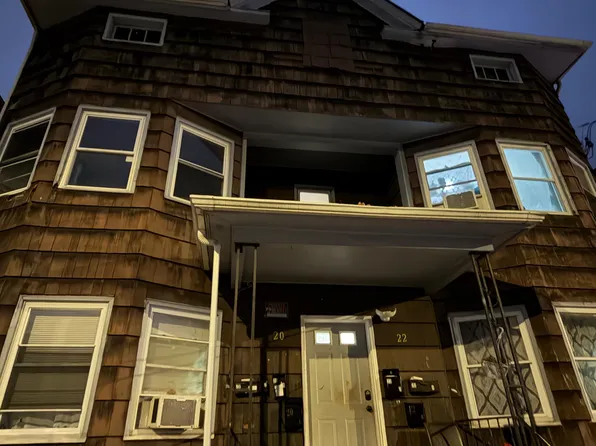 20 Maltby Pl #3L, New Haven, CT 06513