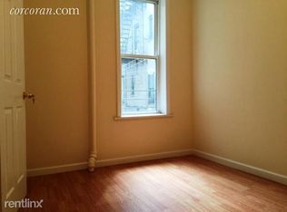 208 30th St, Brooklyn, NY 11232