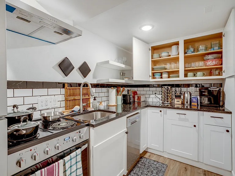 4831 NE Prescott St #B — Photo 27