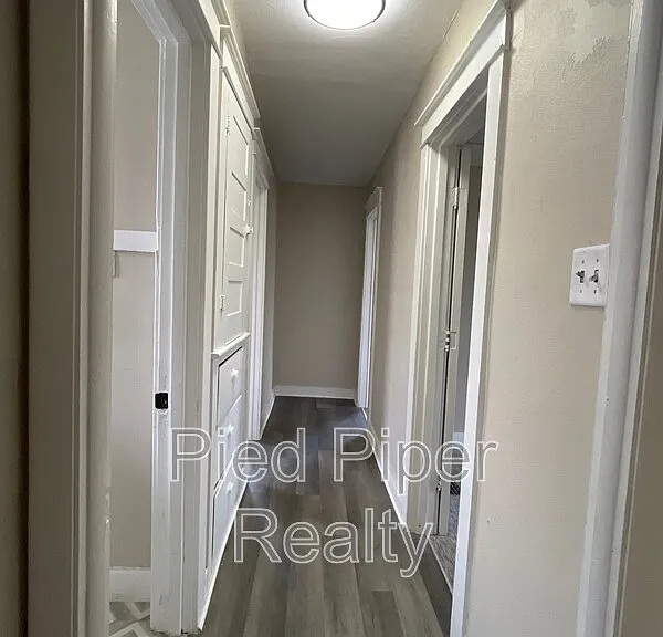 1254 S Chicago Ave — Photo 21