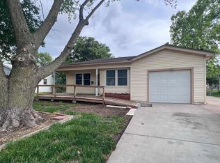 2415 W Lydia Ave, Wichita, KS 67213