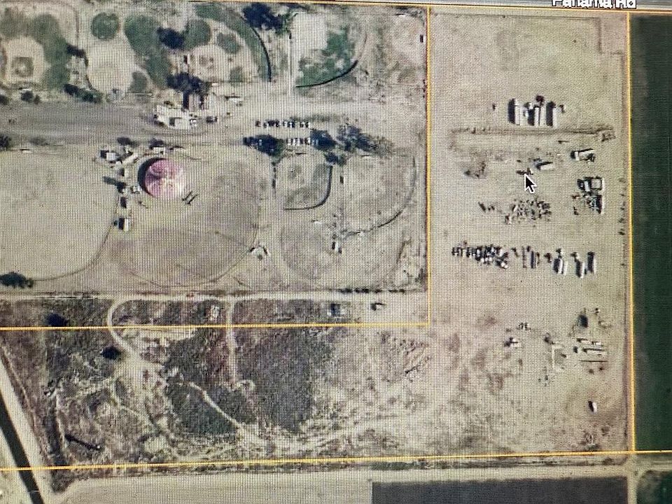 2nd image of 2123 E Panama Rd