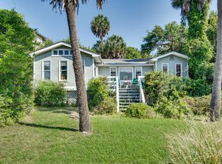 618 W Ashley Ave, Folly Beach, SC 29439