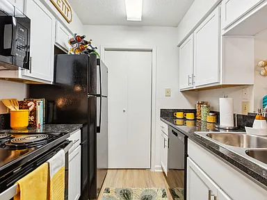 Regency Club Apartments | 2 Bed 2 Bath