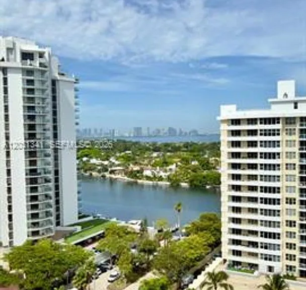 5555 Collins Ave #16W — Photo 13
