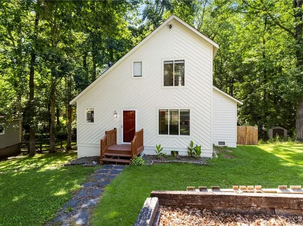 1453 Lockett Ridge Rd, Midlothian, VA 23114