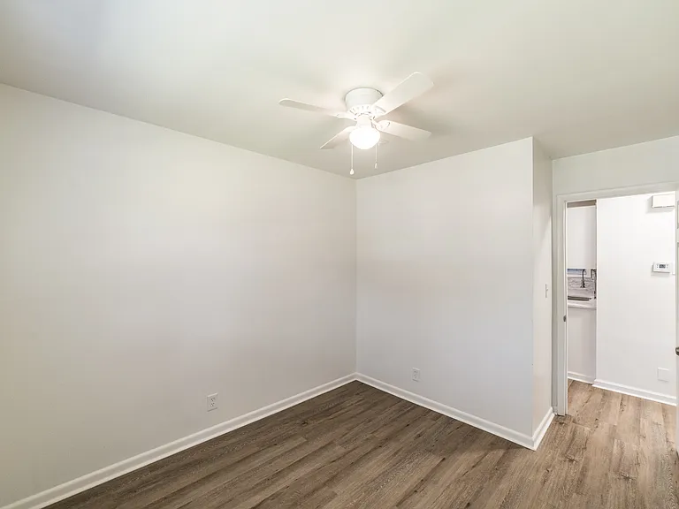 2627 Thornhill Rd NW — Photo 31