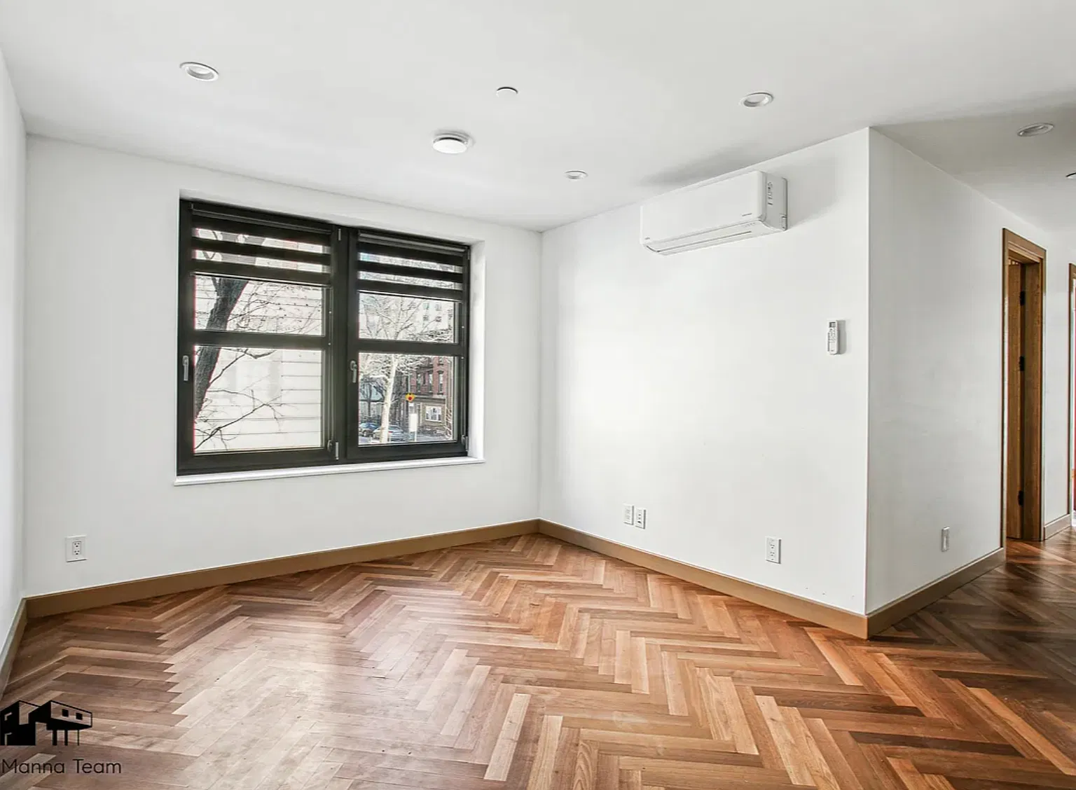 52 Havemeyer Street — Photo 3