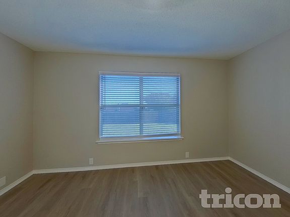 5th image of 1310 Cloyne Dr