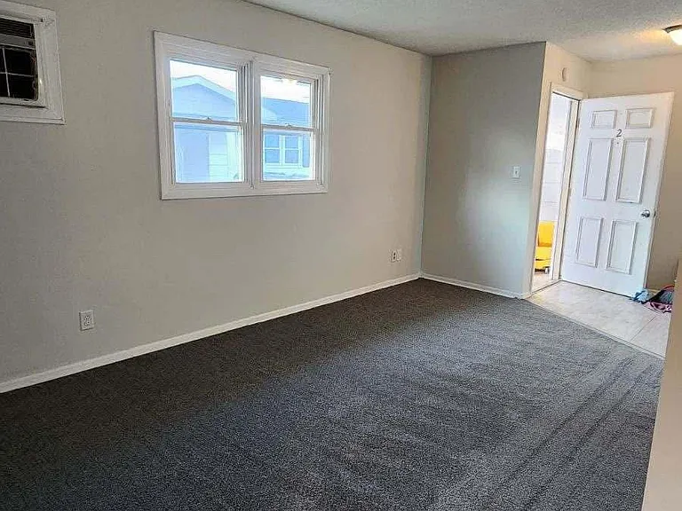108 W North St #2 — Photo 1
