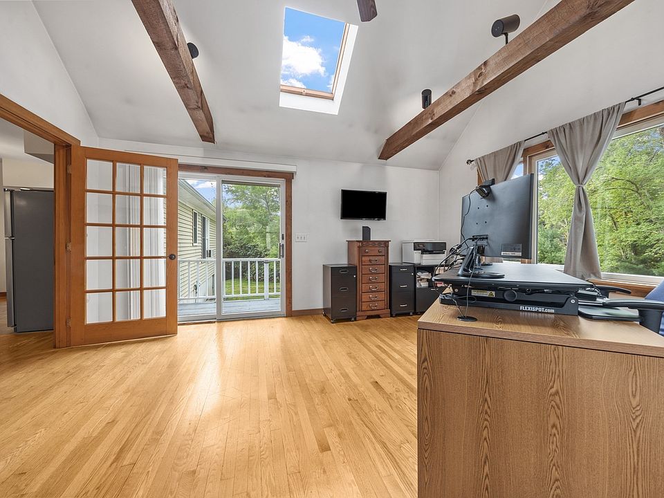 1st image of 14 Coves End Rd