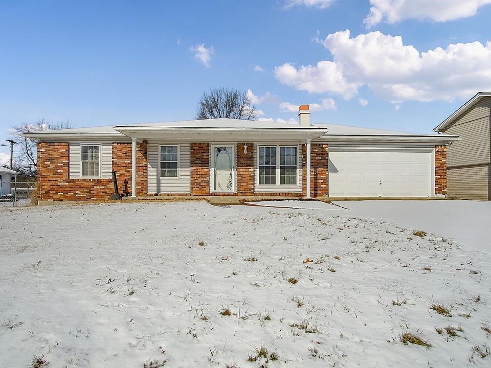 1st image of 5105 Sheila Dr