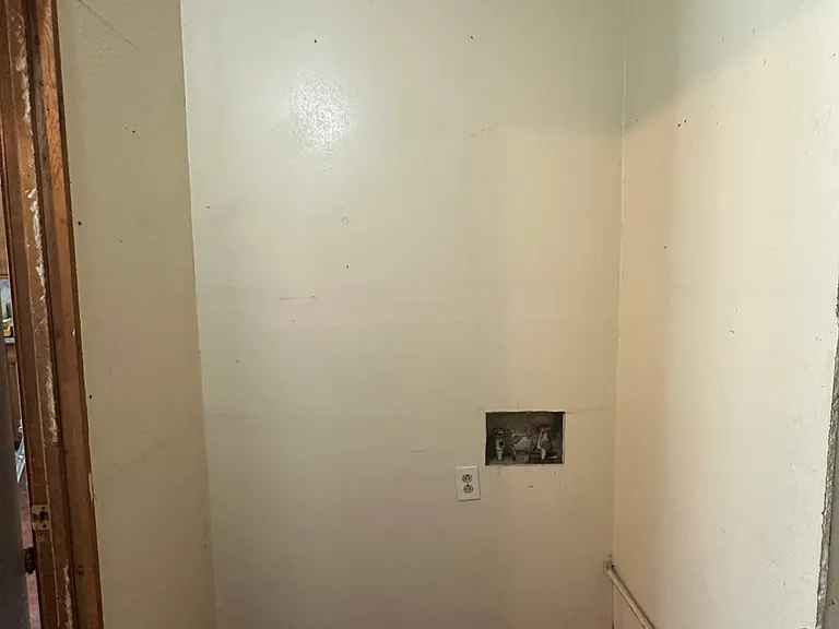 209 Schirra Pl — Photo 5