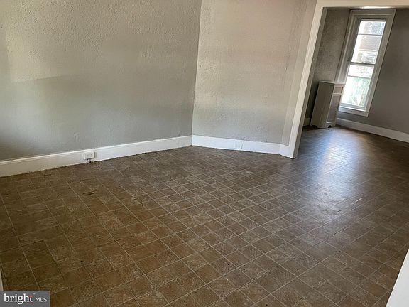 2nd image of 4603 Boudinot St