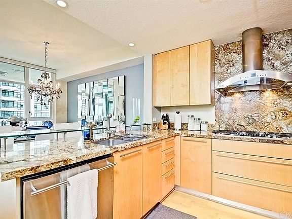 5th image of 1205 Pacific Hwy #1905