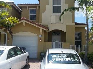 904 SW 154th Path, Miami, FL 33194