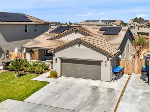 627 S Kandarian Ave, Fowler, CA 93625